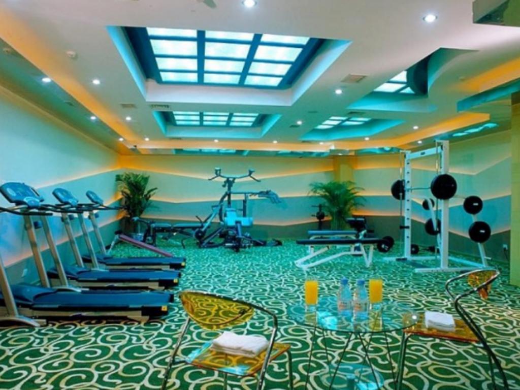 Beijing Spring Hotel Bagian luar foto