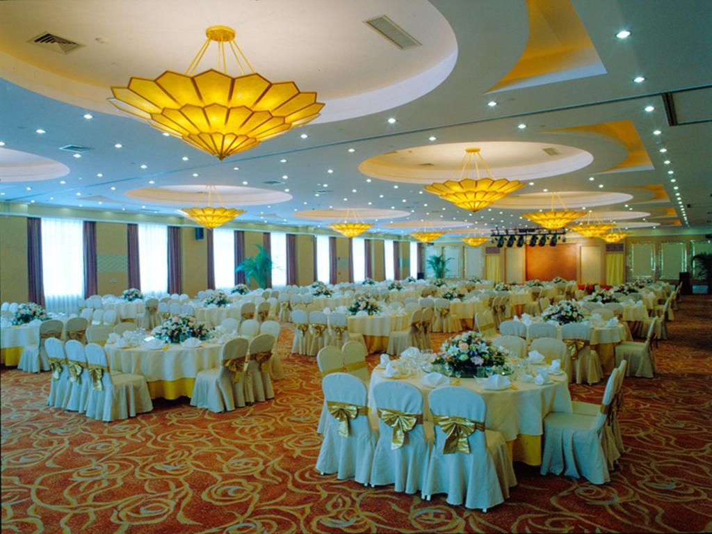 Beijing Spring Hotel Bagian luar foto