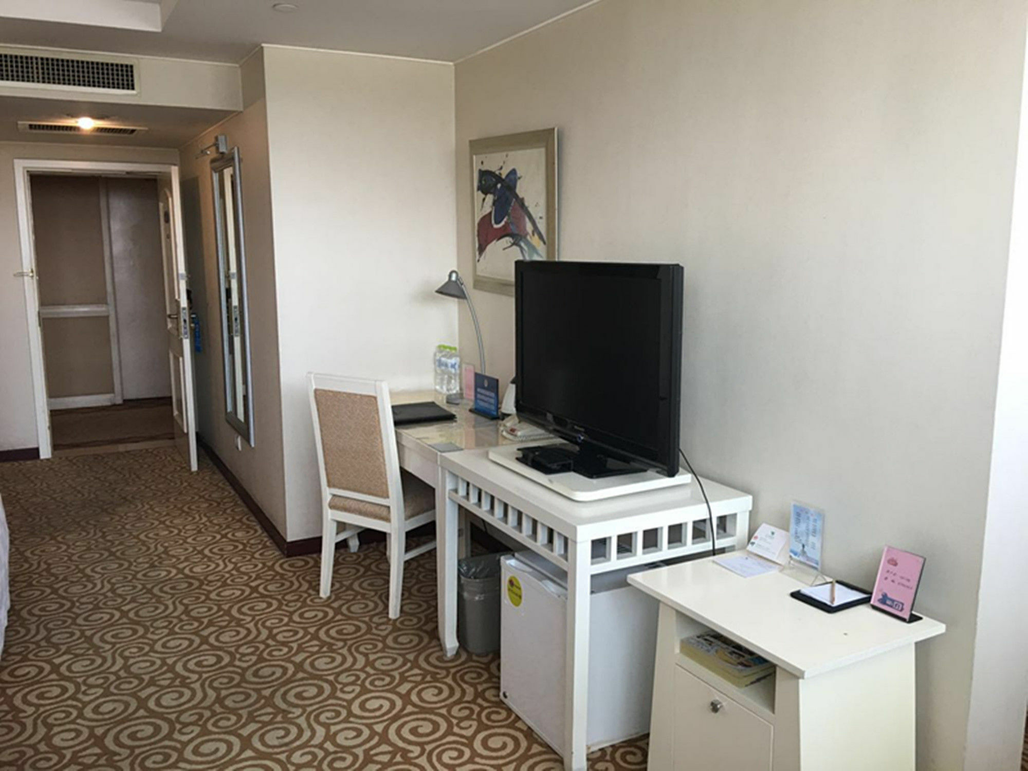 Beijing Spring Hotel Bagian luar foto